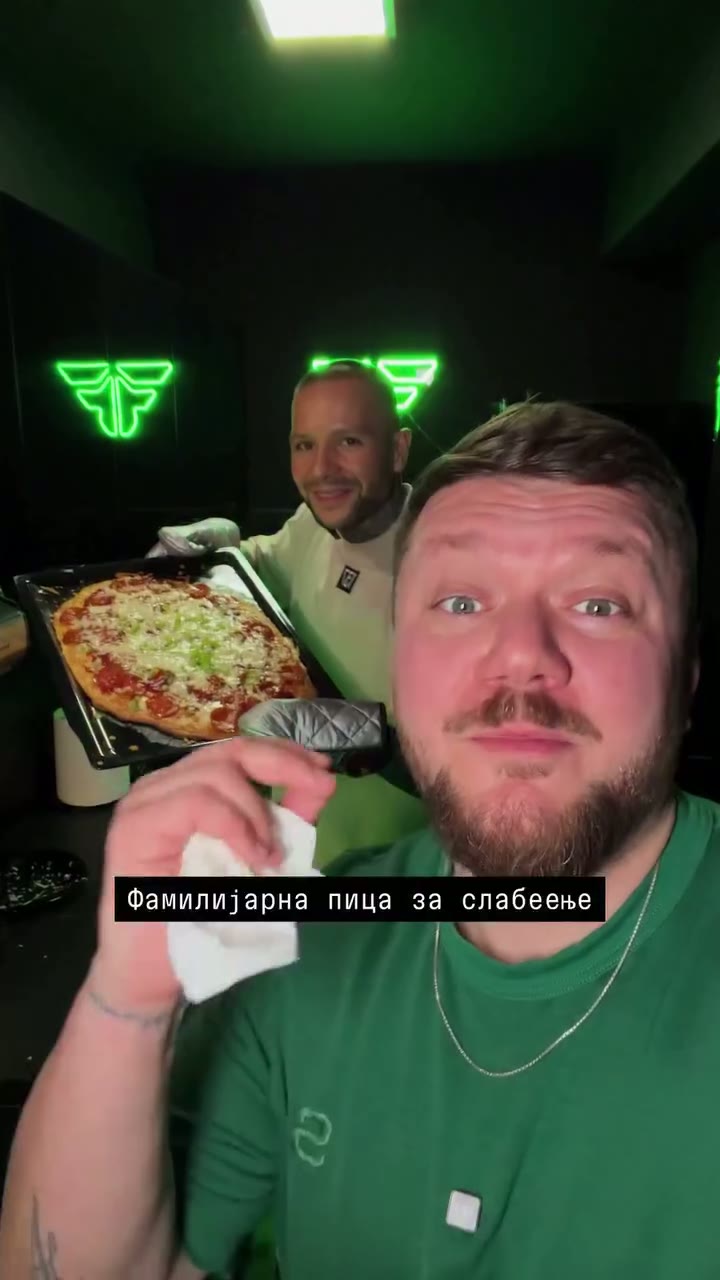 FAMILY PEPPERONI PIZZA